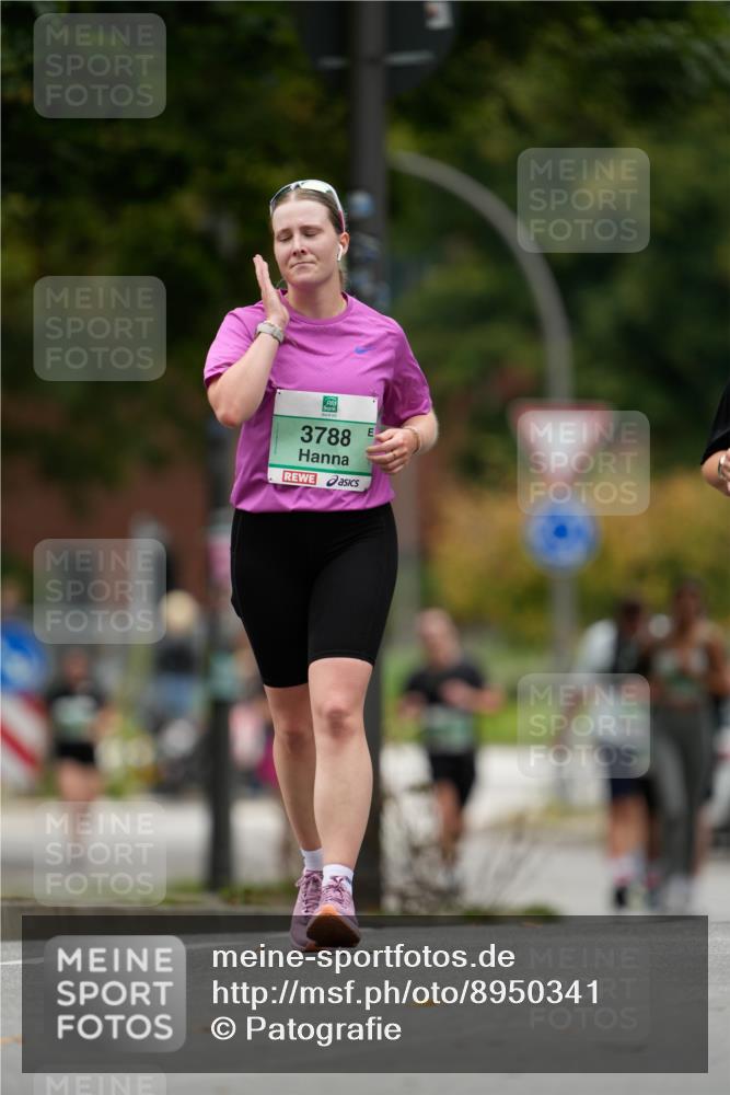 21.09.2025 - PSD Bank Halbmarathon Patografie http://msf.ph/oto/8950341 21.09.2025 10:44:15 Laufen 3788, 3 meine-sportfotos.de