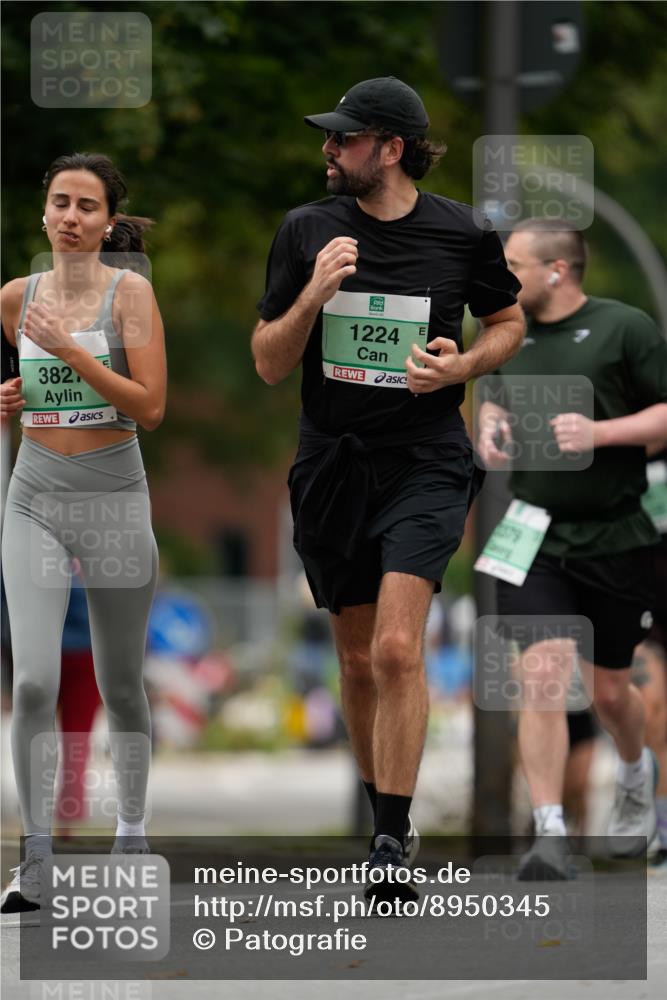 21.09.2025 - PSD Bank Halbmarathon Patografie http://msf.ph/oto/8950345 21.09.2025 10:44:35 Laufen 382, 1224 meine-sportfotos.de