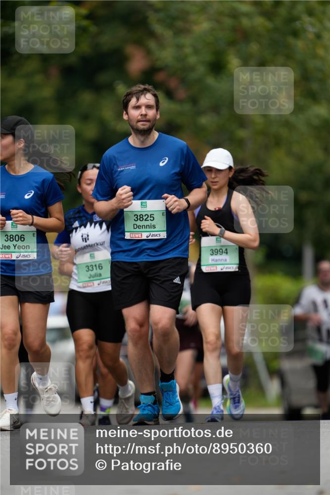 21.09.2025 - PSD Bank Halbmarathon Patografie http://msf.ph/oto/8950360 21.09.2025 10:45:41 Laufen 3806, 3825, 3316, 3994 meine-sportfotos.de