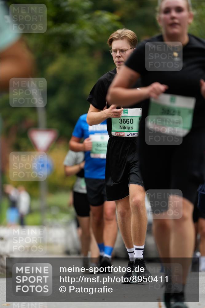 21.09.2025 - PSD Bank Halbmarathon Patografie http://msf.ph/oto/8950411 21.09.2025 10:48:39 Laufen 3660, 3821 meine-sportfotos.de