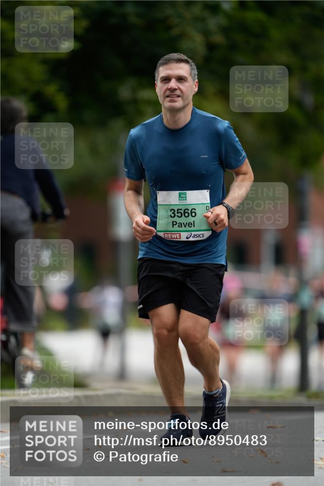 21.09.2025 - PSD Bank Halbmarathon Patografie http://msf.ph/oto/8950483 21.09.2025 10:56:05 Laufen 3566 meine-sportfotos.de