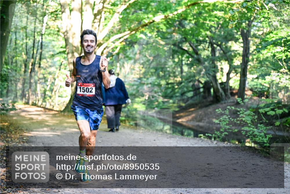 28.09.2025 - 33. Volkslauf durch das schöne Alstertal Dr. Thomas Lammeyer http://msf.ph/oto/8950535 28.09.2025 10:12:17 Laufen 1502 meine-sportfotos.de