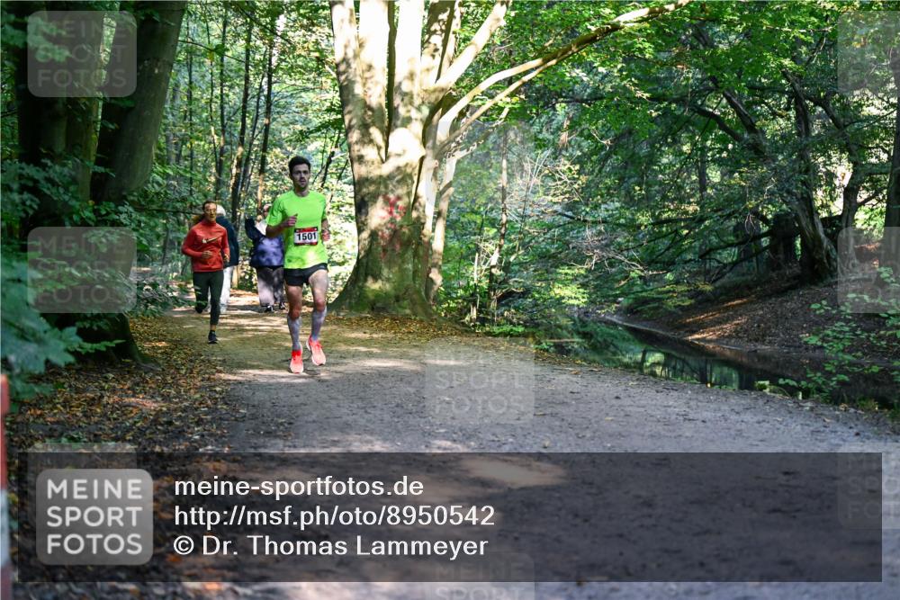 28.09.2025 - 33. Volkslauf durch das schöne Alstertal Dr. Thomas Lammeyer http://msf.ph/oto/8950542 28.09.2025 10:12:29 Laufen 1501 meine-sportfotos.de