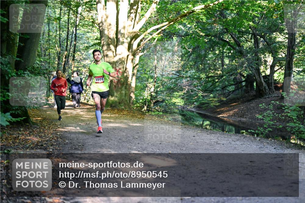 28.09.2025 - 33. Volkslauf durch das schöne Alstertal Dr. Thomas Lammeyer http://msf.ph/oto/8950545 28.09.2025 10:12:29 Laufen 1501 meine-sportfotos.de
