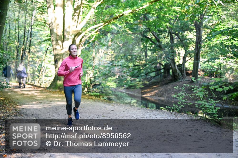 28.09.2025 - 33. Volkslauf durch das schöne Alstertal Dr. Thomas Lammeyer http://msf.ph/oto/8950562 28.09.2025 10:12:32 Laufen  meine-sportfotos.de