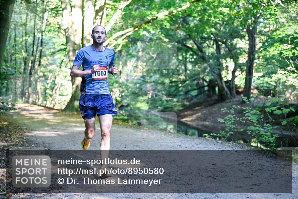 28.09.2025 - 33. Volkslauf durch das schöne Alstertal Dr. Thomas Lammeyer http://msf.ph/oto/8950580 28.09.2025 10:12:47 Laufen 1503 meine-sportfotos.de