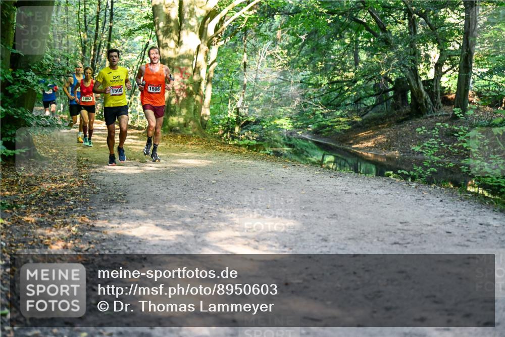 28.09.2025 - 33. Volkslauf durch das schöne Alstertal Dr. Thomas Lammeyer http://msf.ph/oto/8950603 28.09.2025 10:13:46 Laufen 1002, 1505, 1506 meine-sportfotos.de