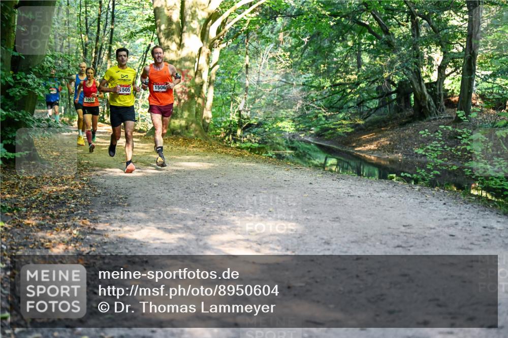 28.09.2025 - 33. Volkslauf durch das schöne Alstertal Dr. Thomas Lammeyer http://msf.ph/oto/8950604 28.09.2025 10:13:46 Laufen 1002, 505, 1506 meine-sportfotos.de