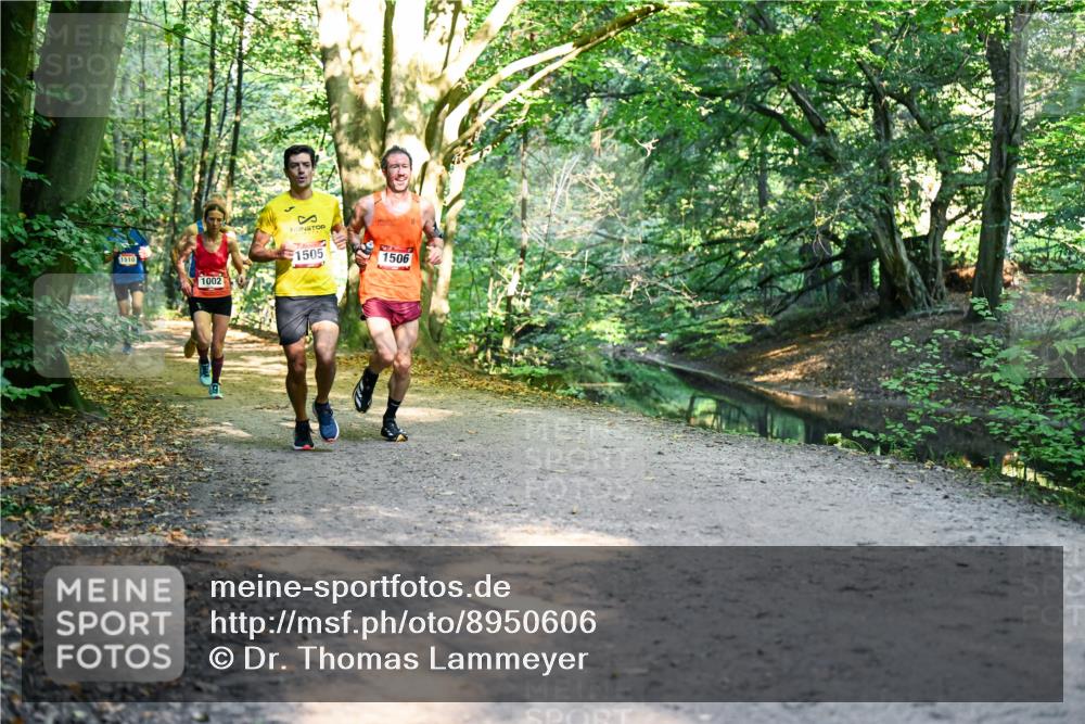 28.09.2025 - 33. Volkslauf durch das schöne Alstertal Dr. Thomas Lammeyer http://msf.ph/oto/8950606 28.09.2025 10:13:46 Laufen 1510, 1002, 1505, 1506 meine-sportfotos.de