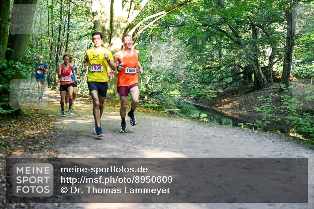 28.09.2025 - 33. Volkslauf durch das schöne Alstertal Dr. Thomas Lammeyer http://msf.ph/oto/8950609 28.09.2025 10:13:47 Laufen 1510, 1002, 1505, 1506 meine-sportfotos.de