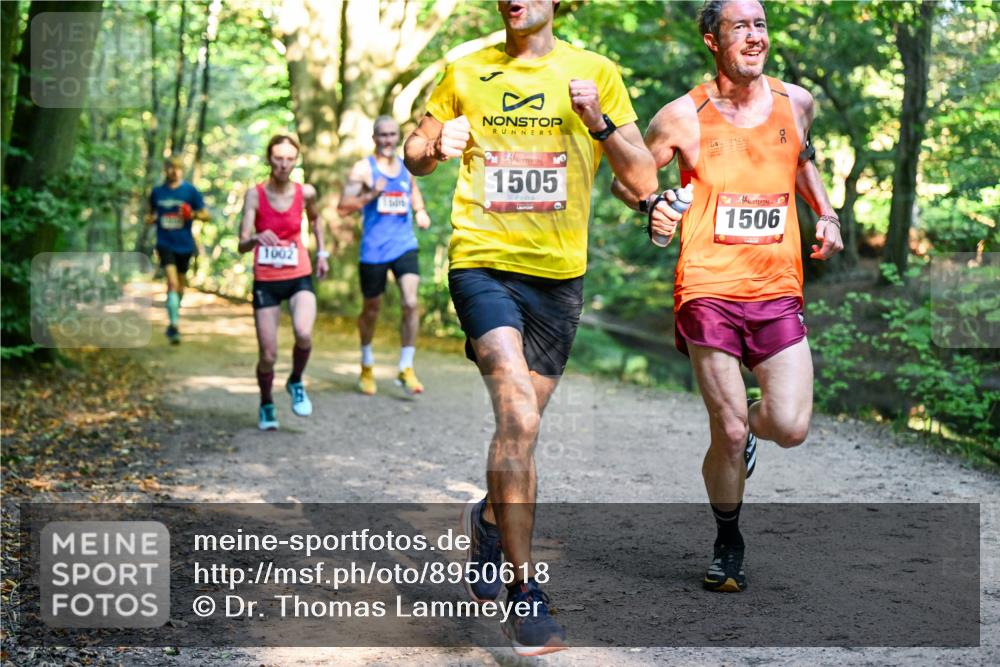 28.09.2025 - 33. Volkslauf durch das schöne Alstertal Dr. Thomas Lammeyer http://msf.ph/oto/8950618 28.09.2025 10:13:48 Laufen 1002, 1505, 1506 meine-sportfotos.de