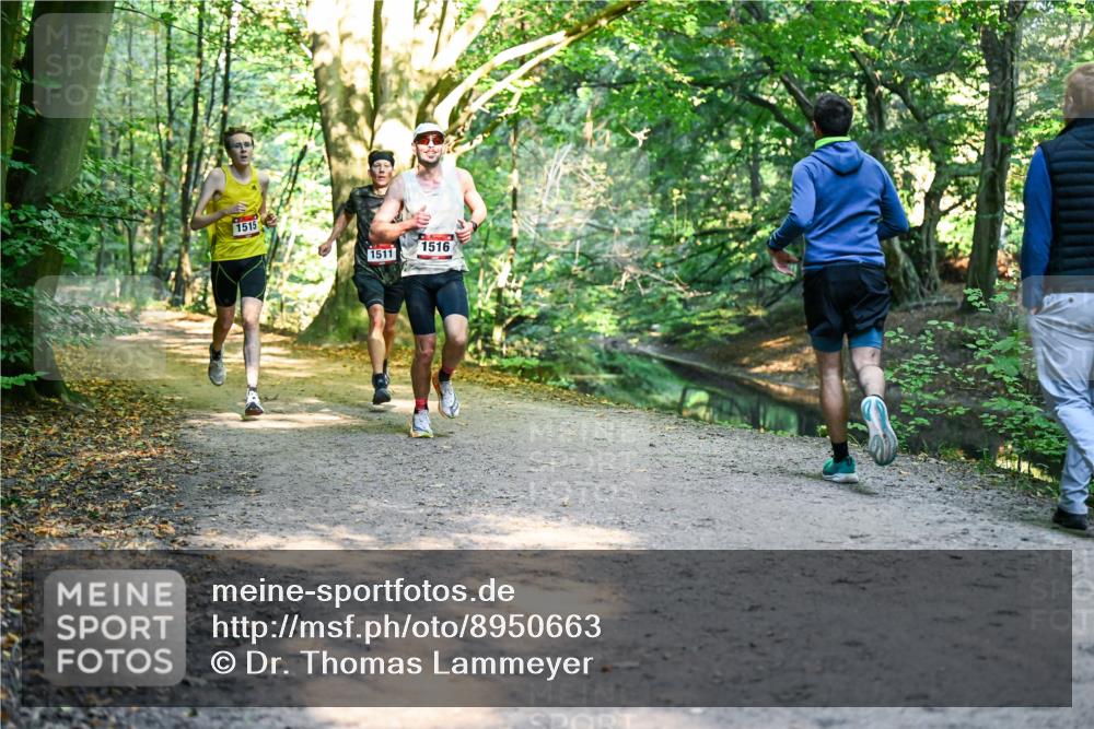 28.09.2025 - 33. Volkslauf durch das schöne Alstertal Dr. Thomas Lammeyer http://msf.ph/oto/8950663 28.09.2025 10:14:09 Laufen 1515, 1511, 1516 meine-sportfotos.de