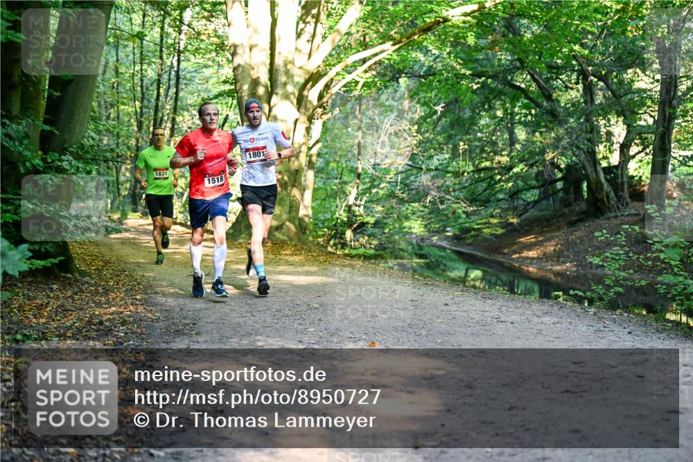 28.09.2025 - 33. Volkslauf durch das schöne Alstertal Dr. Thomas Lammeyer http://msf.ph/oto/8950727 28.09.2025 10:14:34 Laufen 1831, 1518, 1801 meine-sportfotos.de