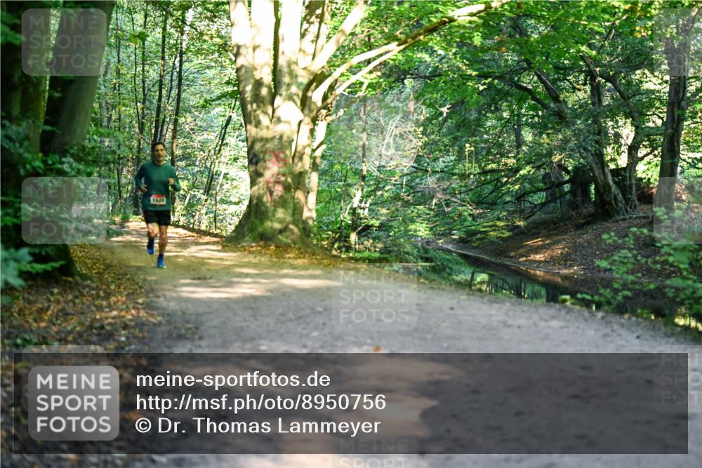 28.09.2025 - 33. Volkslauf durch das schöne Alstertal Dr. Thomas Lammeyer http://msf.ph/oto/8950756 28.09.2025 10:14:38 Laufen 1520 meine-sportfotos.de