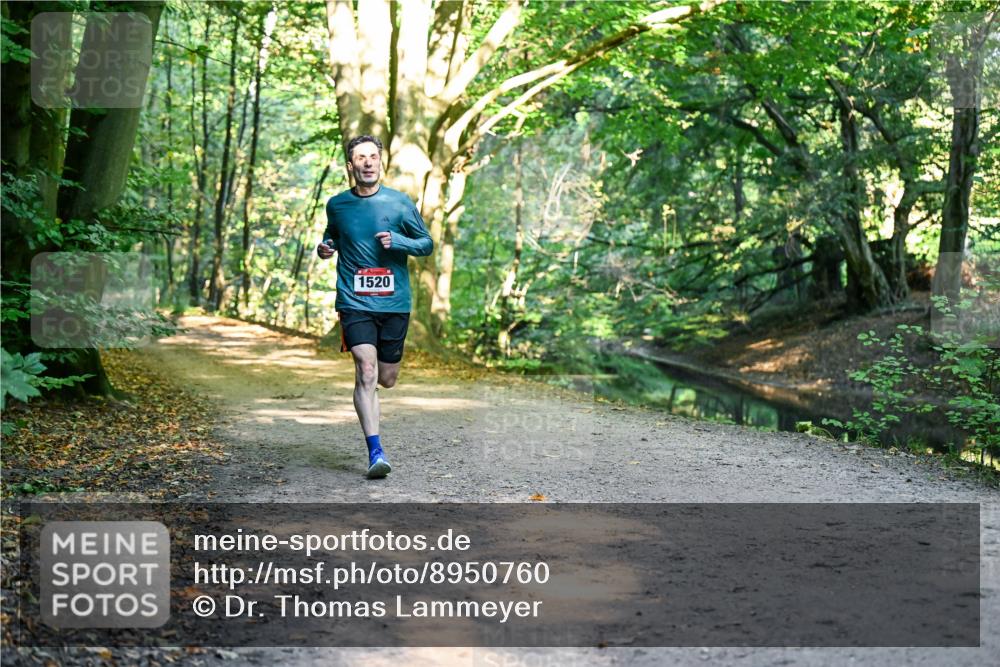 28.09.2025 - 33. Volkslauf durch das schöne Alstertal Dr. Thomas Lammeyer http://msf.ph/oto/8950760 28.09.2025 10:14:40 Laufen 1520 meine-sportfotos.de