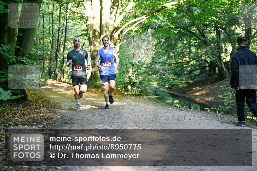 28.09.2025 - 33. Volkslauf durch das schöne Alstertal Dr. Thomas Lammeyer http://msf.ph/oto/8950775 28.09.2025 10:14:54 Laufen 1514, 1517 meine-sportfotos.de