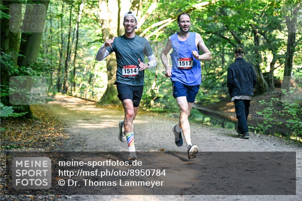 28.09.2025 - 33. Volkslauf durch das schöne Alstertal Dr. Thomas Lammeyer http://msf.ph/oto/8950784 28.09.2025 10:14:55 Laufen 1514, 1517 meine-sportfotos.de