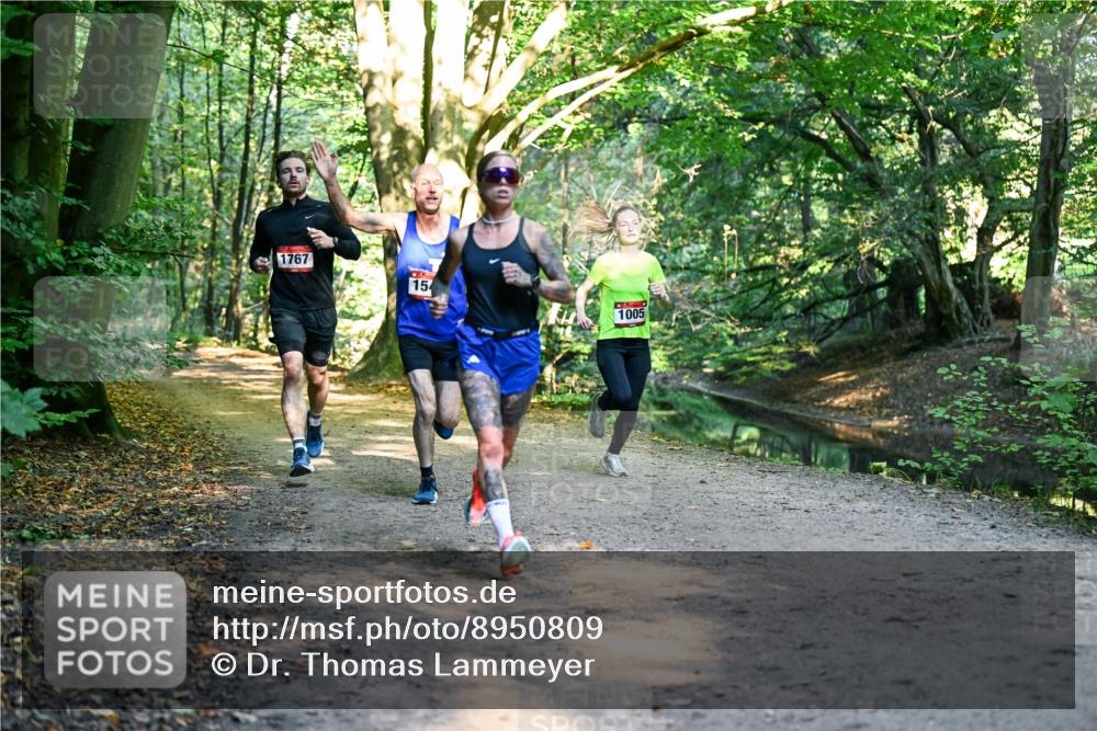 28.09.2025 - 33. Volkslauf durch das schöne Alstertal Dr. Thomas Lammeyer http://msf.ph/oto/8950809 28.09.2025 10:15:07 Laufen 1767, 15, 1005 meine-sportfotos.de