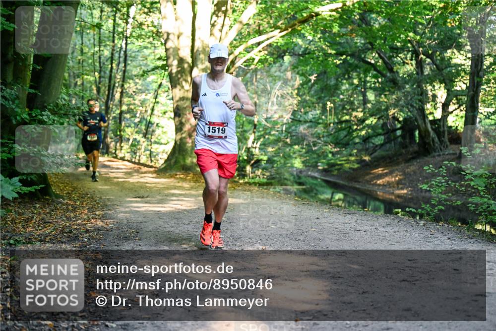 28.09.2025 - 33. Volkslauf durch das schöne Alstertal Dr. Thomas Lammeyer http://msf.ph/oto/8950846 28.09.2025 10:15:19 Laufen 1519 meine-sportfotos.de