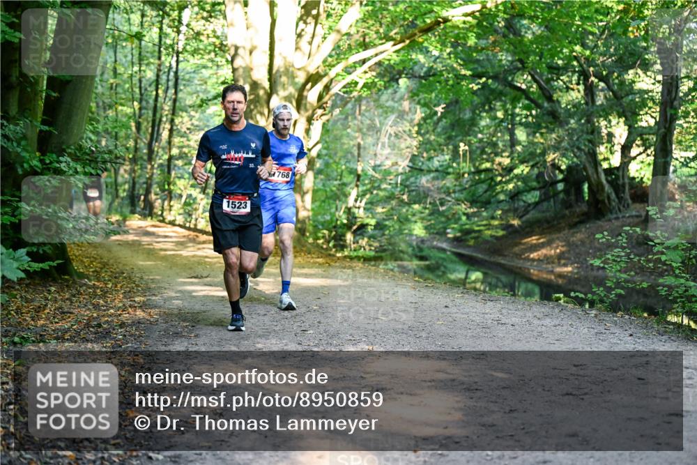 28.09.2025 - 33. Volkslauf durch das schöne Alstertal Dr. Thomas Lammeyer http://msf.ph/oto/8950859 28.09.2025 10:15:23 Laufen 1523, 33, 768 meine-sportfotos.de