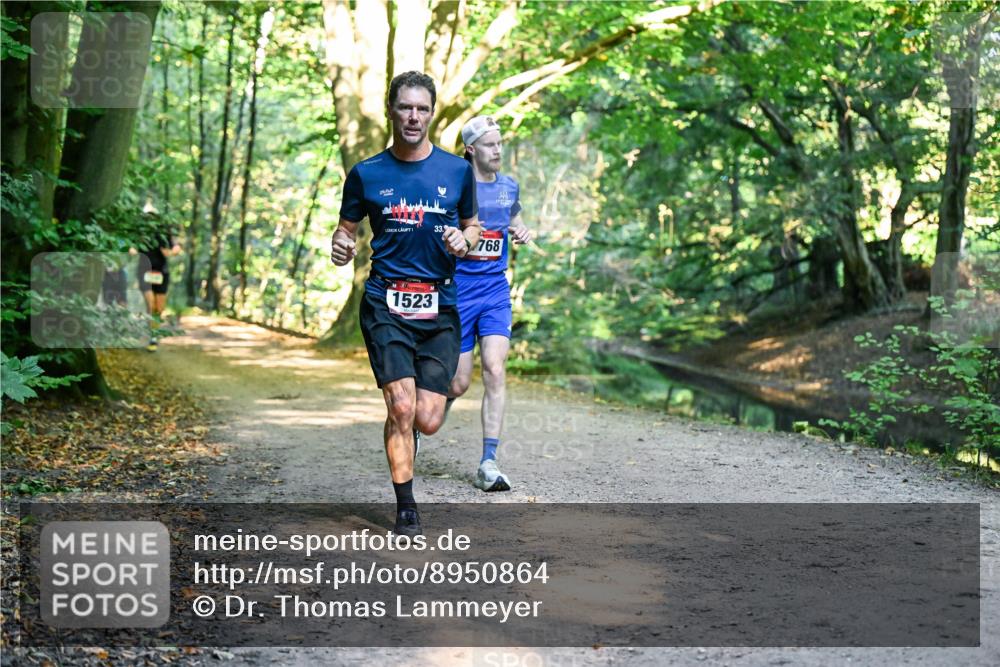 28.09.2025 - 33. Volkslauf durch das schöne Alstertal Dr. Thomas Lammeyer http://msf.ph/oto/8950864 28.09.2025 10:15:23 Laufen 33, 768, 1523 meine-sportfotos.de