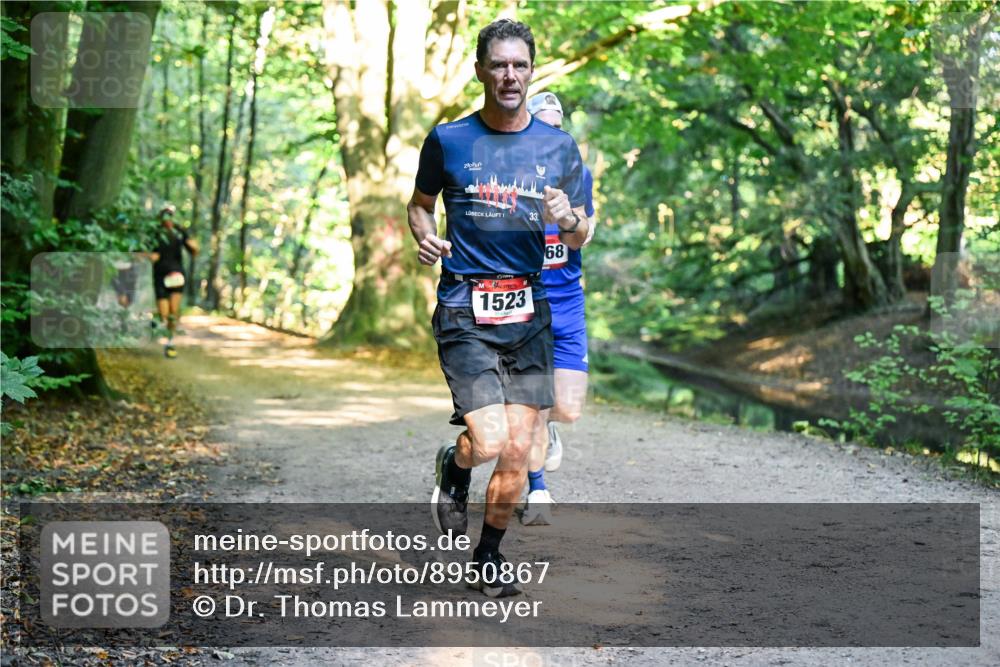 28.09.2025 - 33. Volkslauf durch das schöne Alstertal Dr. Thomas Lammeyer http://msf.ph/oto/8950867 28.09.2025 10:15:24 Laufen 33, 1523, 68 meine-sportfotos.de