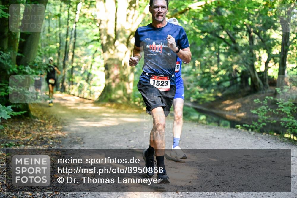 28.09.2025 - 33. Volkslauf durch das schöne Alstertal Dr. Thomas Lammeyer http://msf.ph/oto/8950868 28.09.2025 10:15:24 Laufen 33, 1523, 58 meine-sportfotos.de