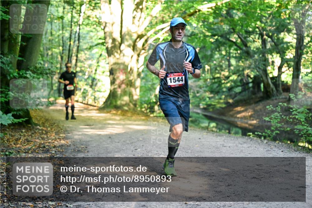 28.09.2025 - 33. Volkslauf durch das schöne Alstertal Dr. Thomas Lammeyer http://msf.ph/oto/8950893 28.09.2025 10:15:30 Laufen 1544 meine-sportfotos.de
