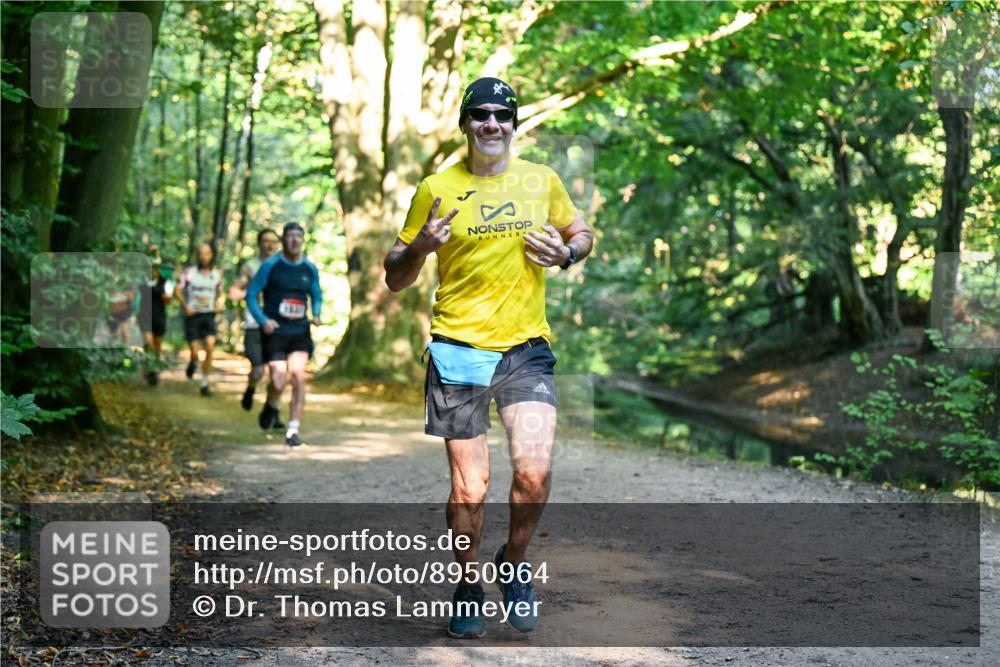 28.09.2025 - 33. Volkslauf durch das schöne Alstertal Dr. Thomas Lammeyer http://msf.ph/oto/8950964 28.09.2025 10:15:53 Laufen  meine-sportfotos.de