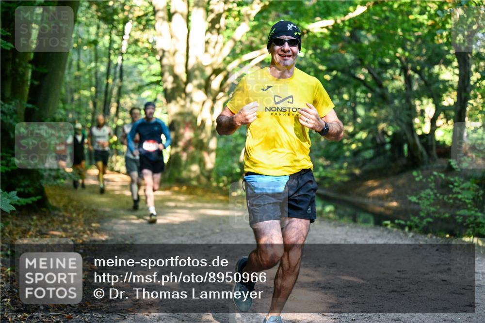 28.09.2025 - 33. Volkslauf durch das schöne Alstertal Dr. Thomas Lammeyer http://msf.ph/oto/8950966 28.09.2025 10:15:53 Laufen  meine-sportfotos.de
