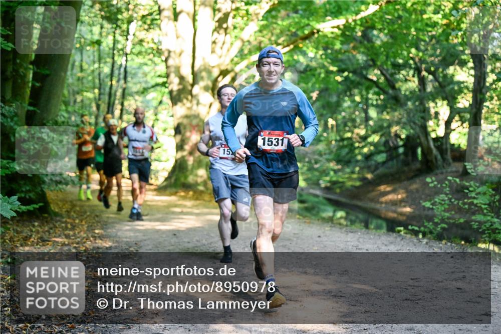 28.09.2025 - 33. Volkslauf durch das schöne Alstertal Dr. Thomas Lammeyer http://msf.ph/oto/8950978 28.09.2025 10:15:55 Laufen 1665, 15, 1531 meine-sportfotos.de