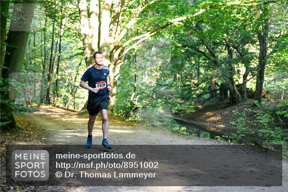 28.09.2025 - 33. Volkslauf durch das schöne Alstertal Dr. Thomas Lammeyer http://msf.ph/oto/8951002 28.09.2025 10:16:03 Laufen 1539 meine-sportfotos.de