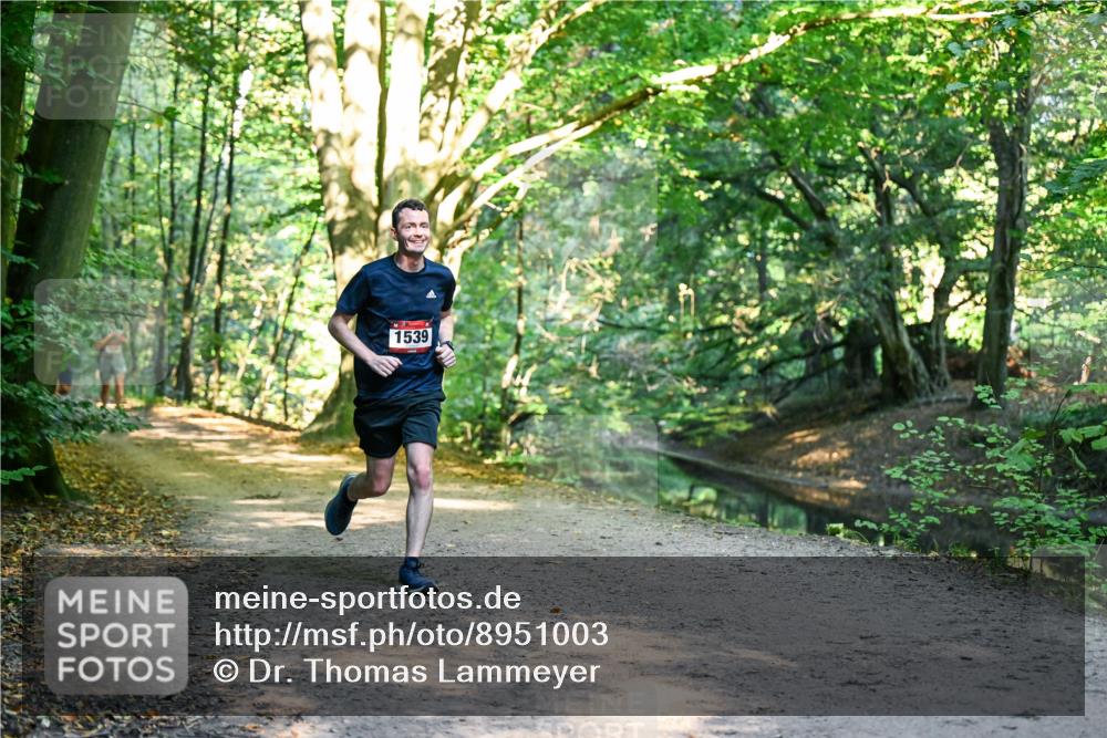 28.09.2025 - 33. Volkslauf durch das schöne Alstertal Dr. Thomas Lammeyer http://msf.ph/oto/8951003 28.09.2025 10:16:03 Laufen 1539 meine-sportfotos.de