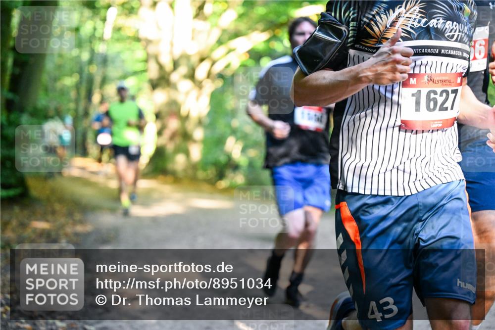 28.09.2025 - 33. Volkslauf durch das schöne Alstertal Dr. Thomas Lammeyer http://msf.ph/oto/8951034 28.09.2025 10:16:12 Laufen 43, 1627 meine-sportfotos.de