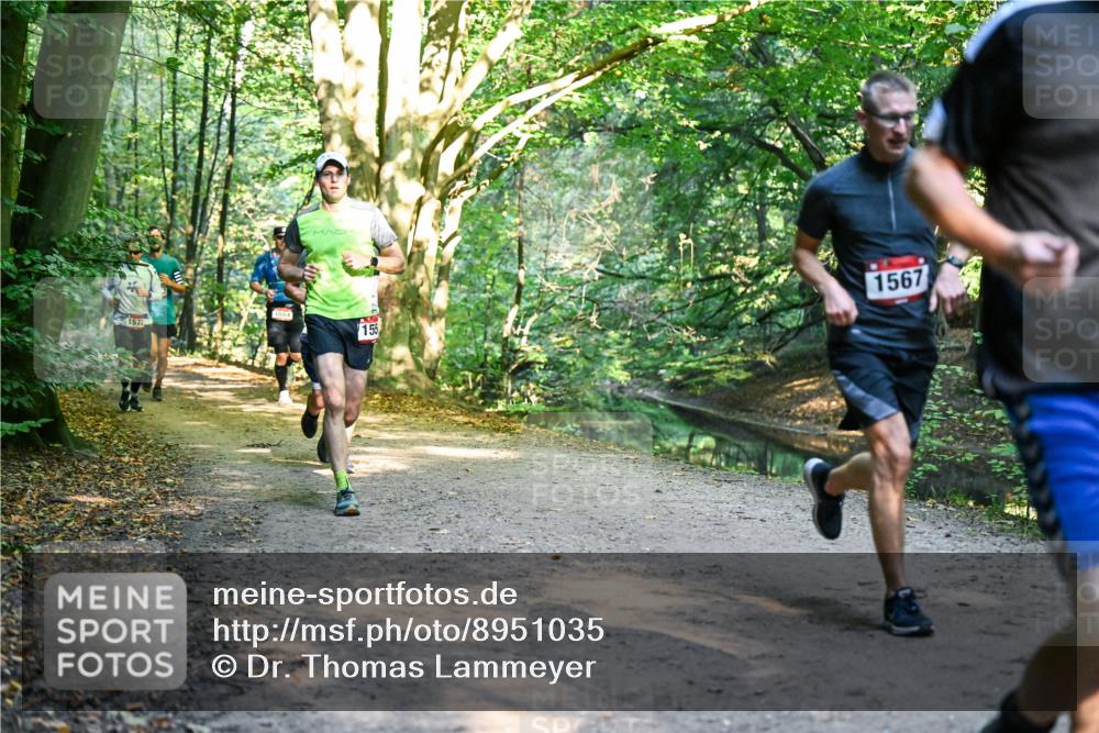28.09.2025 - 33. Volkslauf durch das schöne Alstertal Dr. Thomas Lammeyer http://msf.ph/oto/8951035 28.09.2025 10:16:13 Laufen 1572, 155, 1567 meine-sportfotos.de