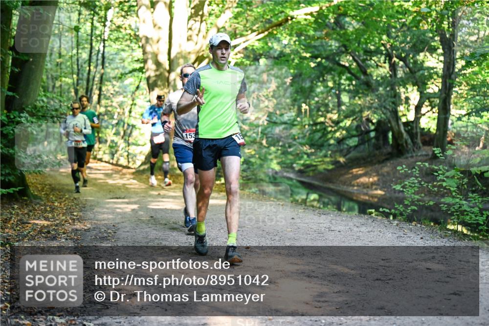 28.09.2025 - 33. Volkslauf durch das schöne Alstertal Dr. Thomas Lammeyer http://msf.ph/oto/8951042 28.09.2025 10:16:14 Laufen 153 meine-sportfotos.de