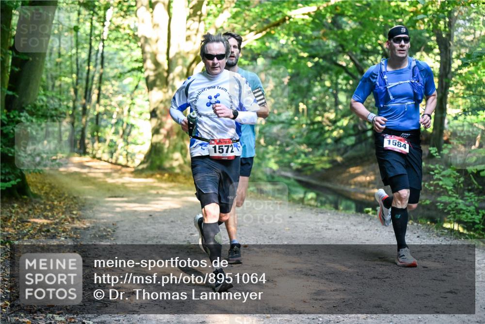 28.09.2025 - 33. Volkslauf durch das schöne Alstertal Dr. Thomas Lammeyer http://msf.ph/oto/8951064 28.09.2025 10:16:17 Laufen 1572, 1584 meine-sportfotos.de