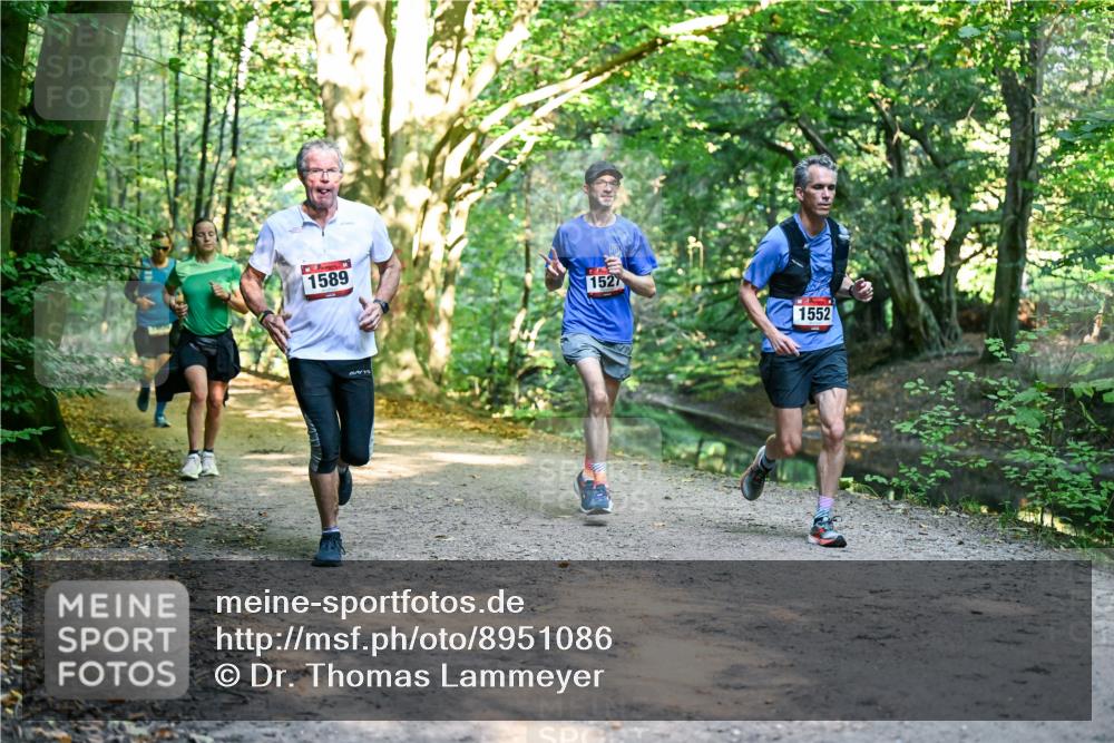 28.09.2025 - 33. Volkslauf durch das schöne Alstertal Dr. Thomas Lammeyer http://msf.ph/oto/8951086 28.09.2025 10:16:28 Laufen 1589, 1527, 1552 meine-sportfotos.de