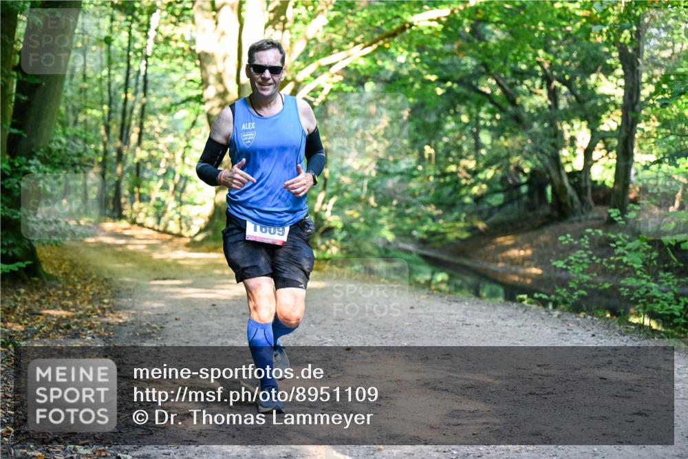 28.09.2025 - 33. Volkslauf durch das schöne Alstertal Dr. Thomas Lammeyer http://msf.ph/oto/8951109 28.09.2025 10:16:32 Laufen 1609 meine-sportfotos.de