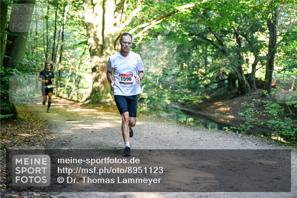 28.09.2025 - 33. Volkslauf durch das schöne Alstertal Dr. Thomas Lammeyer http://msf.ph/oto/8951123 28.09.2025 10:16:40 Laufen 1596 meine-sportfotos.de