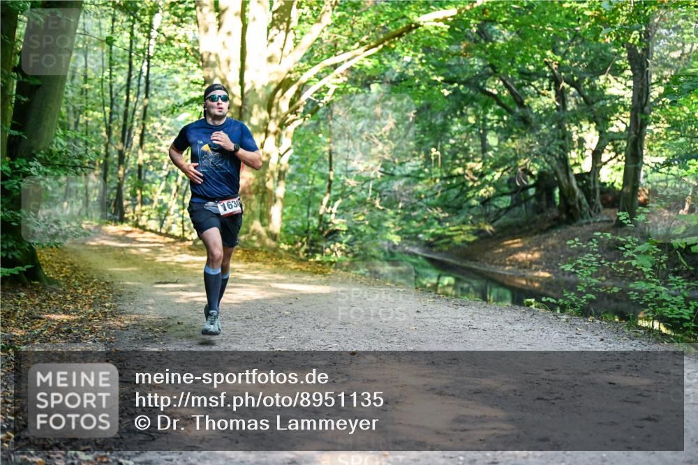 28.09.2025 - 33. Volkslauf durch das schöne Alstertal Dr. Thomas Lammeyer http://msf.ph/oto/8951135 28.09.2025 10:16:43 Laufen 1630 meine-sportfotos.de