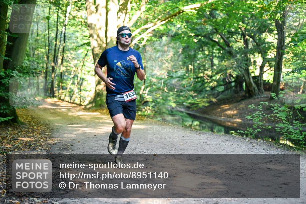 28.09.2025 - 33. Volkslauf durch das schöne Alstertal Dr. Thomas Lammeyer http://msf.ph/oto/8951140 28.09.2025 10:16:44 Laufen 1630 meine-sportfotos.de