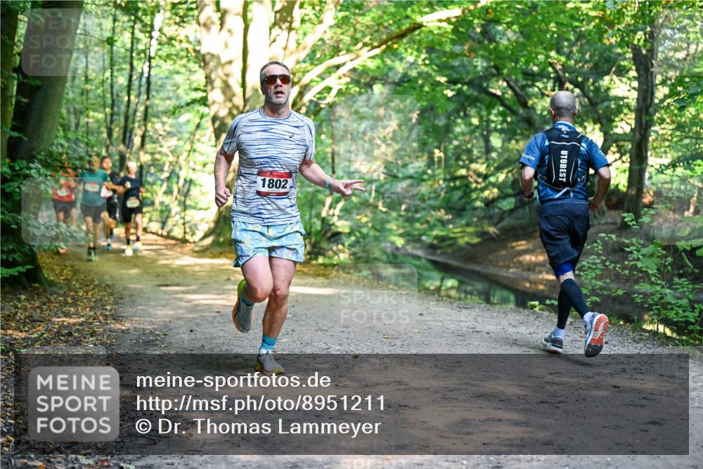 28.09.2025 - 33. Volkslauf durch das schöne Alstertal Dr. Thomas Lammeyer http://msf.ph/oto/8951211 28.09.2025 10:17:05 Laufen 1802 meine-sportfotos.de