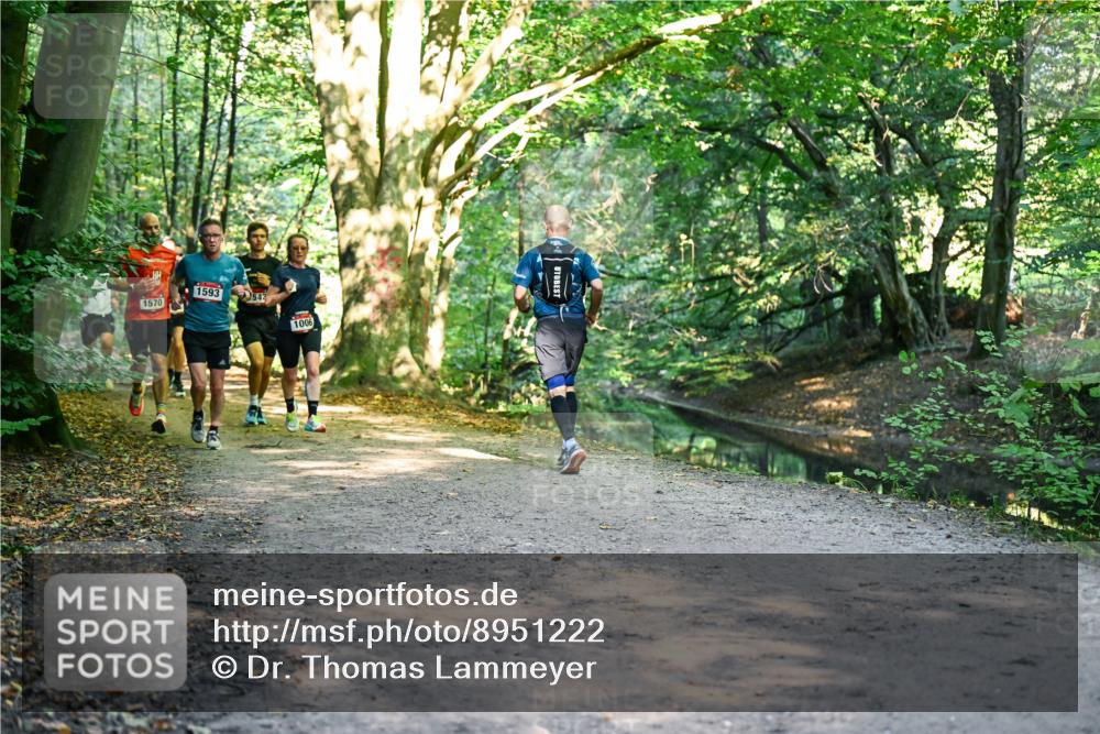 28.09.2025 - 33. Volkslauf durch das schöne Alstertal Dr. Thomas Lammeyer http://msf.ph/oto/8951222 28.09.2025 10:17:07 Laufen 1570, 1593, 542, 1006 meine-sportfotos.de