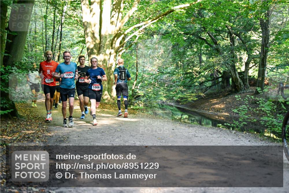 28.09.2025 - 33. Volkslauf durch das schöne Alstertal Dr. Thomas Lammeyer http://msf.ph/oto/8951229 28.09.2025 10:17:08 Laufen 1570, 548, 1593, 154, 1006 meine-sportfotos.de