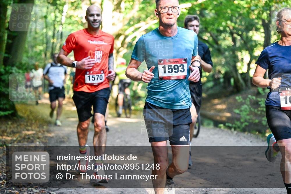 28.09.2025 - 33. Volkslauf durch das schöne Alstertal Dr. Thomas Lammeyer http://msf.ph/oto/8951248 28.09.2025 10:17:11 Laufen 1570, 1593, 10 meine-sportfotos.de