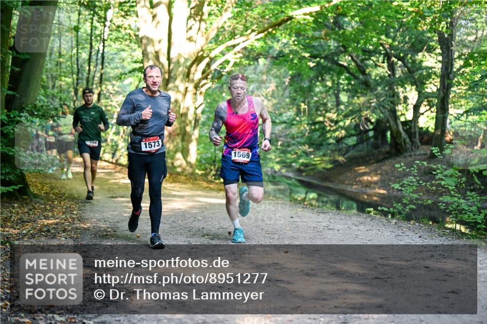 28.09.2025 - 33. Volkslauf durch das schöne Alstertal Dr. Thomas Lammeyer http://msf.ph/oto/8951277 28.09.2025 10:17:18 Laufen 594, 1573, 1569 meine-sportfotos.de