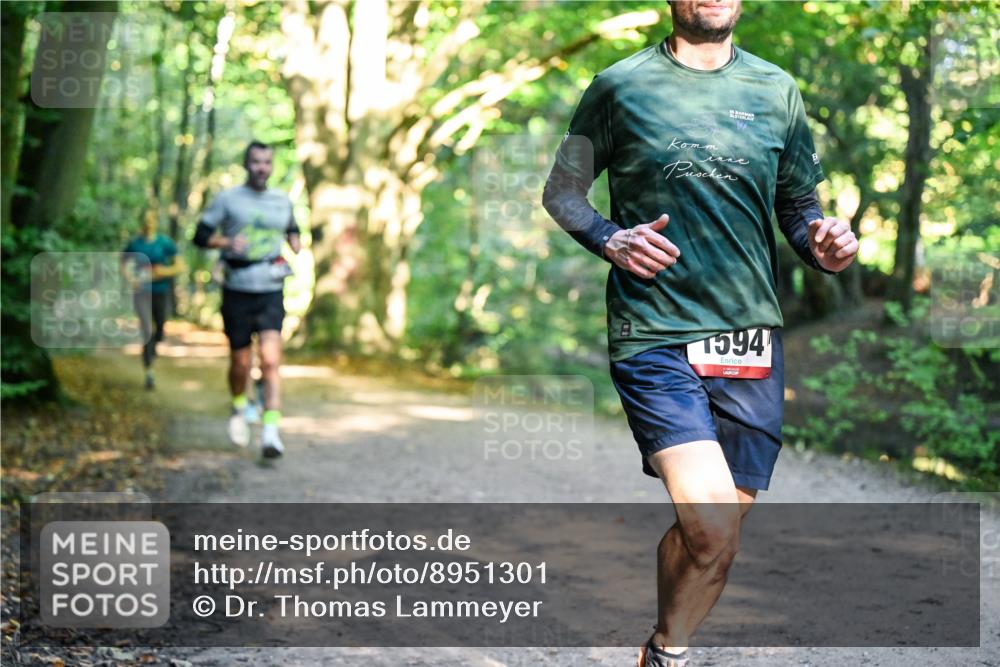 28.09.2025 - 33. Volkslauf durch das schöne Alstertal Dr. Thomas Lammeyer http://msf.ph/oto/8951301 28.09.2025 10:17:21 Laufen 35, 1594 meine-sportfotos.de