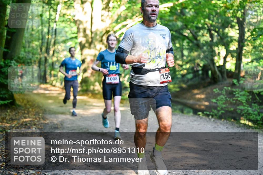 28.09.2025 - 33. Volkslauf durch das schöne Alstertal Dr. Thomas Lammeyer http://msf.ph/oto/8951310 28.09.2025 10:17:23 Laufen 10, 1008, 158 meine-sportfotos.de