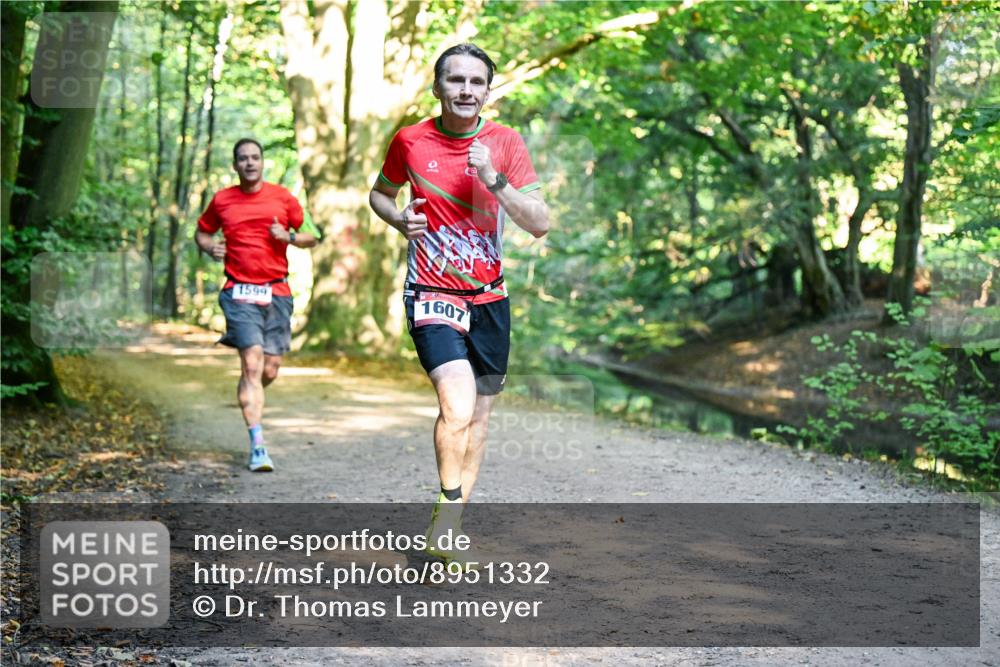 28.09.2025 - 33. Volkslauf durch das schöne Alstertal Dr. Thomas Lammeyer http://msf.ph/oto/8951332 28.09.2025 10:17:30 Laufen 1599, 1607 meine-sportfotos.de